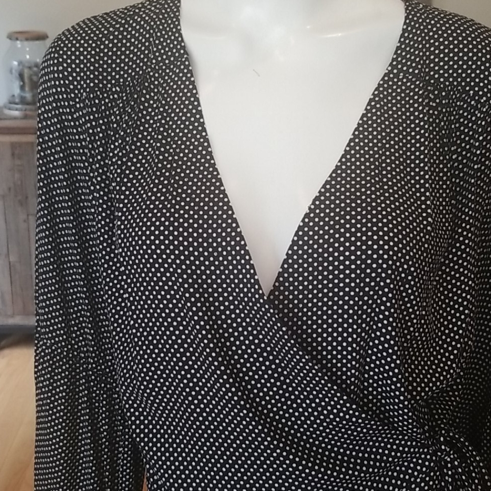 Maeve by Anthropologie polka dot Ingrid Balloon sleeve wrap peplum blou… - Picture 5 of 16